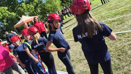 55CB48D4-6C60-446F-BCE9-7012F8BD46A5